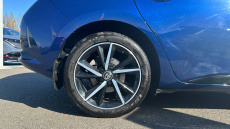 Toyota Auris 1.8 Hybrid Design TSS 5dr CVT [Nav] Hybrid Hatchback